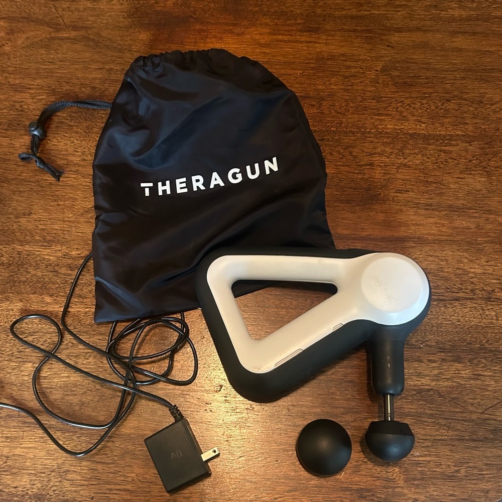 Theragun Liv
